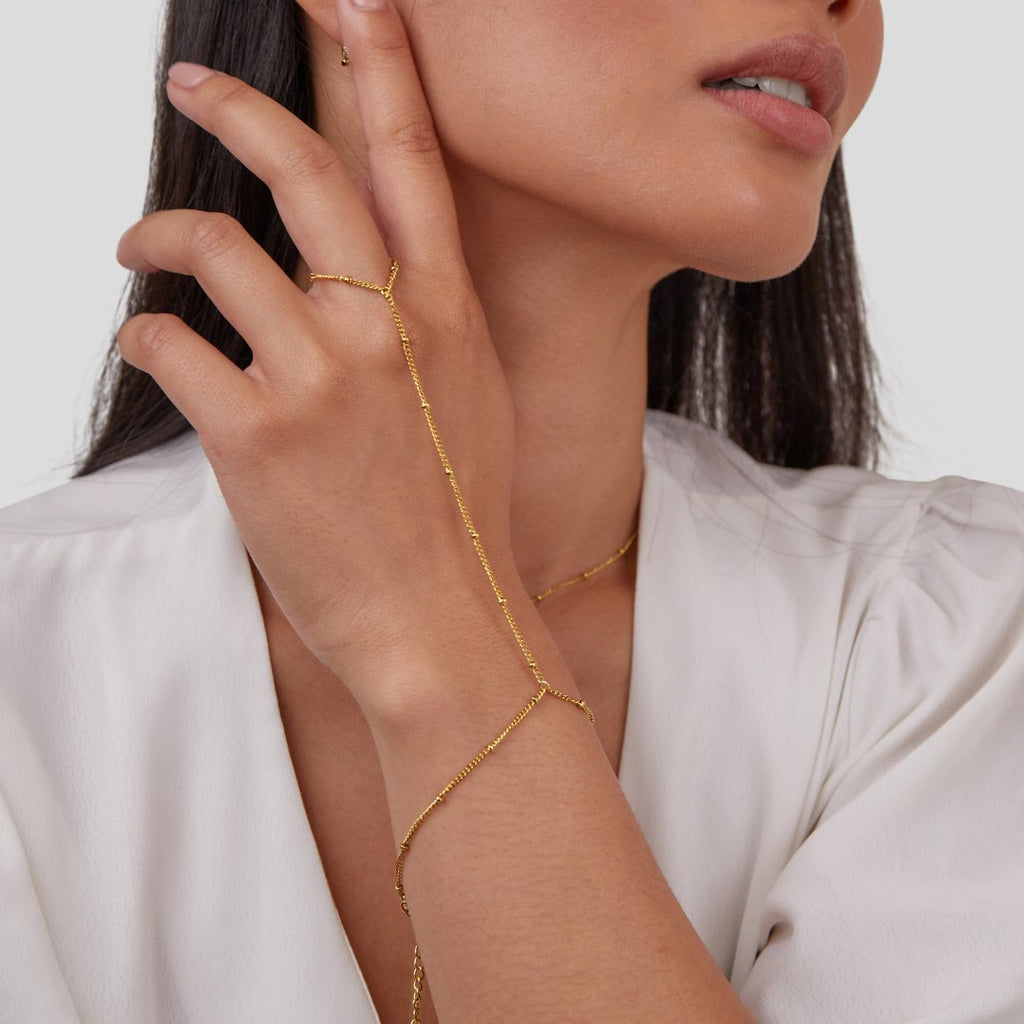 Beaded Hand Chain - 18K Gold - Bracelets - Yiyae - foto 7
