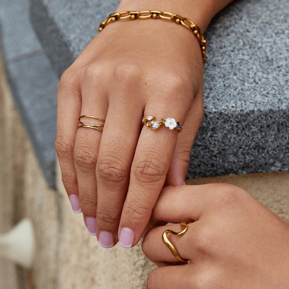 Flower Crystal Ring-Rings-Yiyae-Yiyae