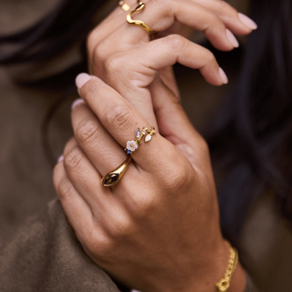 Flower Crystal Ring-Rings-Yiyae-Yiyae