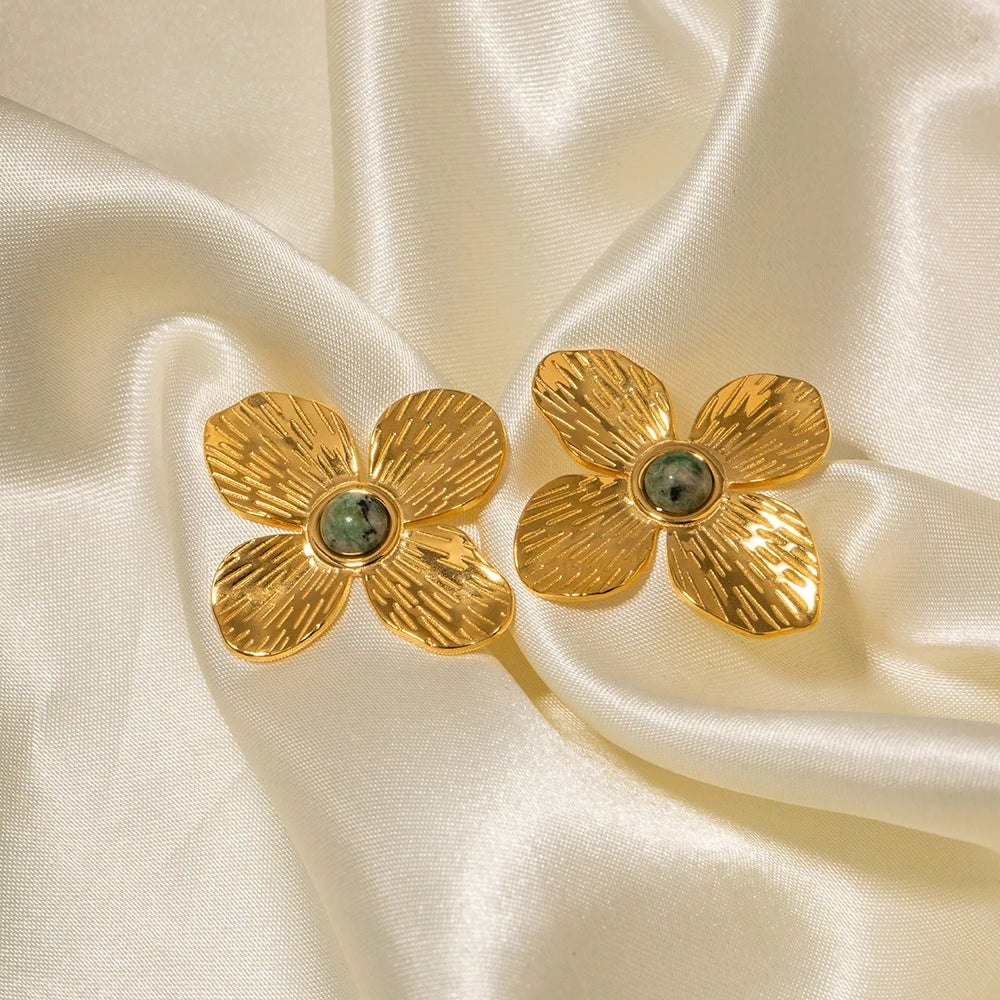 Green Flower Studs-Earrings-Yiyae-Yiyae