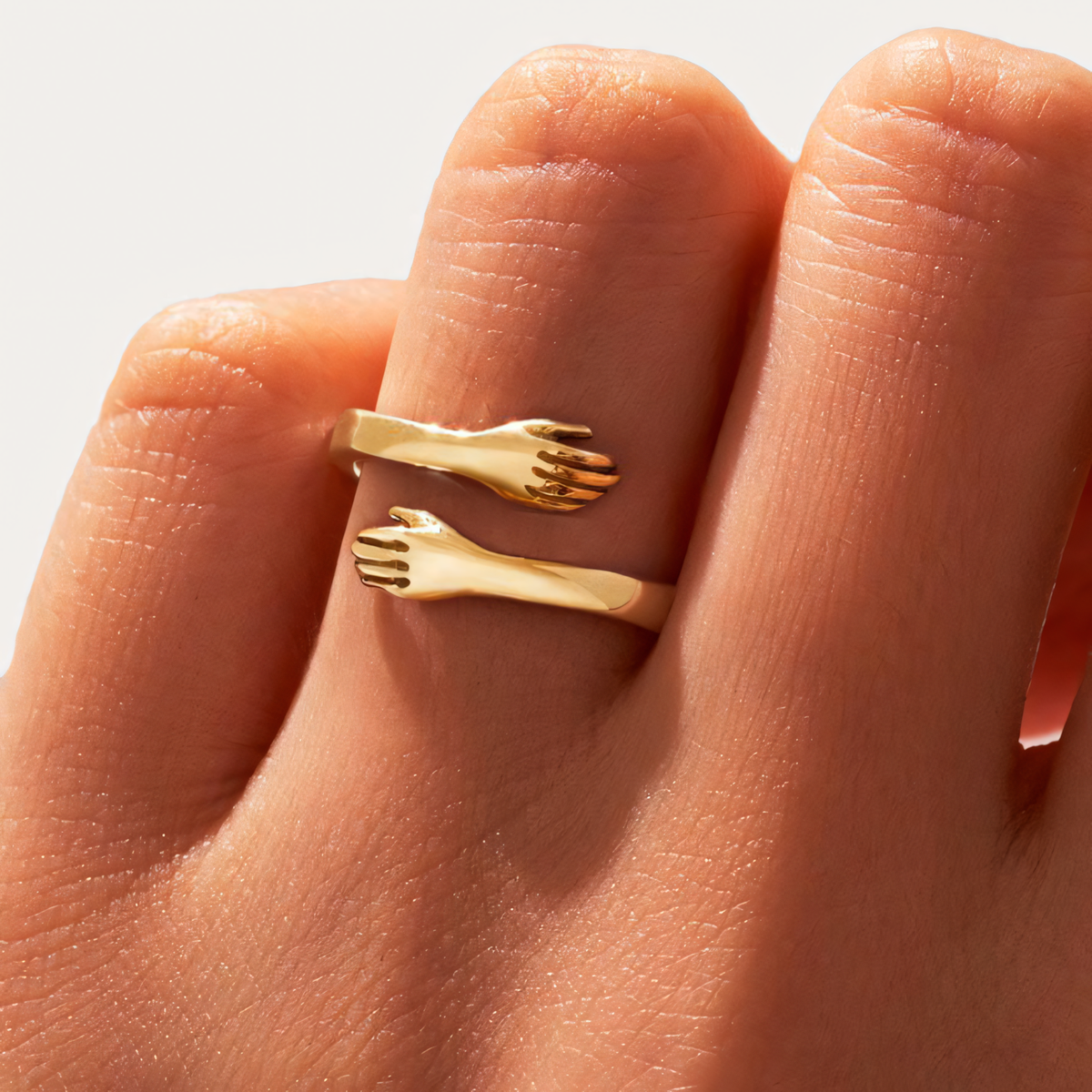 Hug Ring-Rings-Yiyae-Yiyae