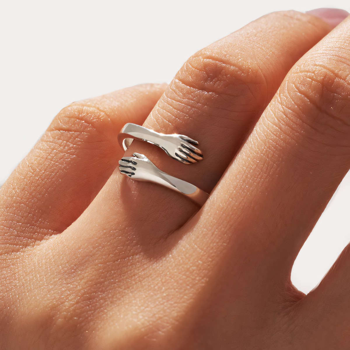 Hug Ring-Rings-Yiyae-Yiyae