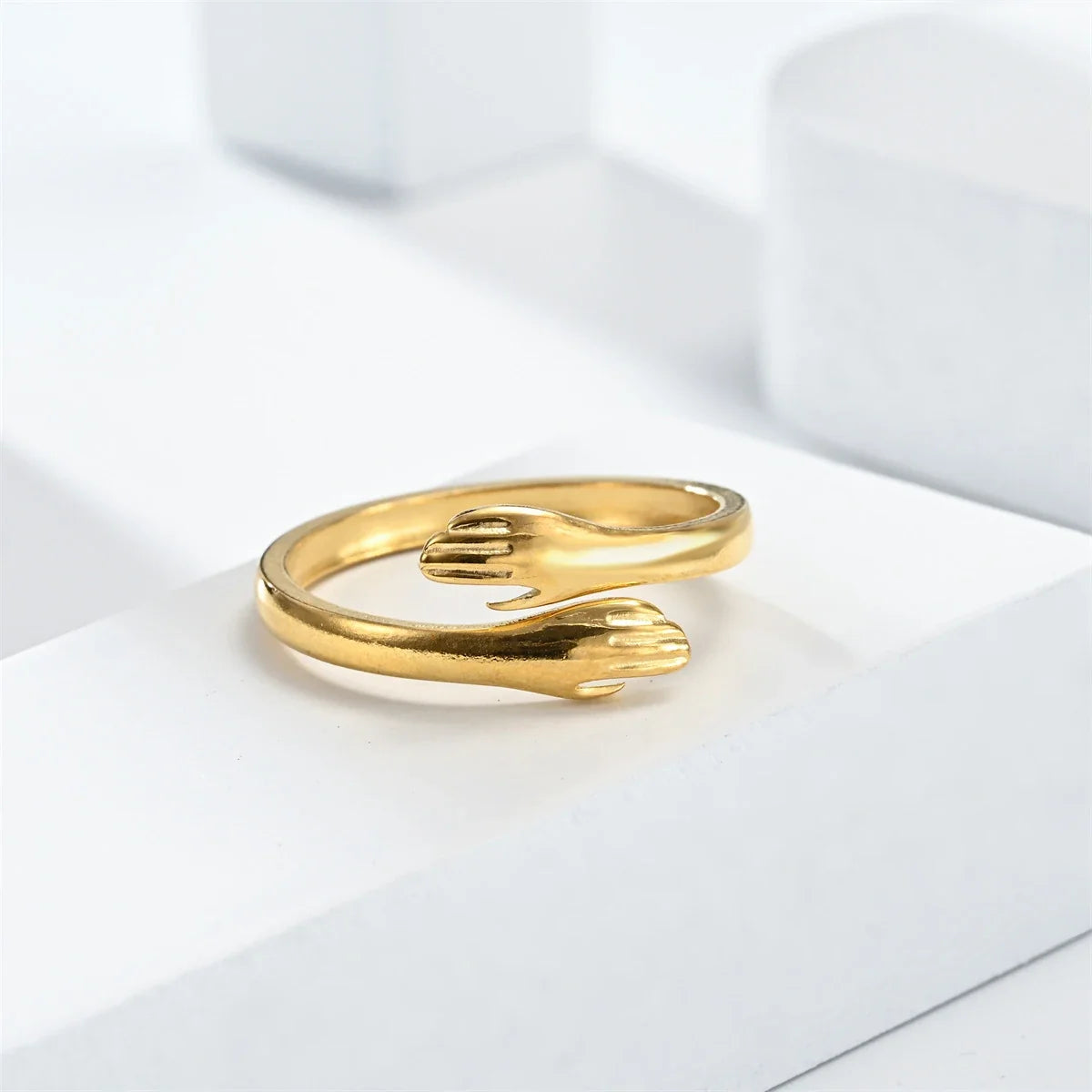 Hug Ring-Rings-Yiyae-Yiyae