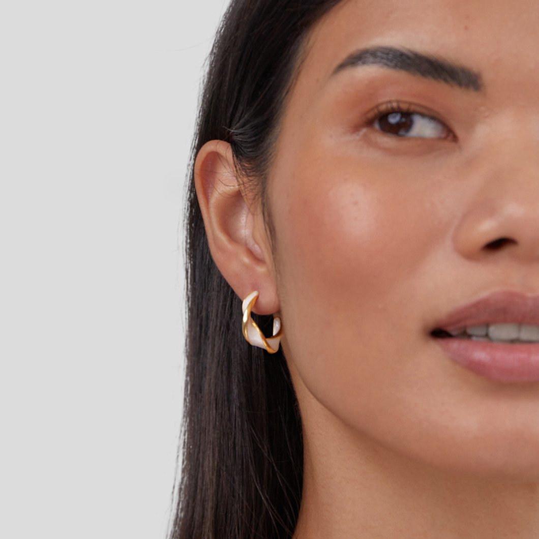 Mother-of-Pearl Twist Hoops-Earrings-Yiyae-Yiyae