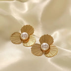 Pearl Flower Studs-Earrings-Yiyae-Yiyae