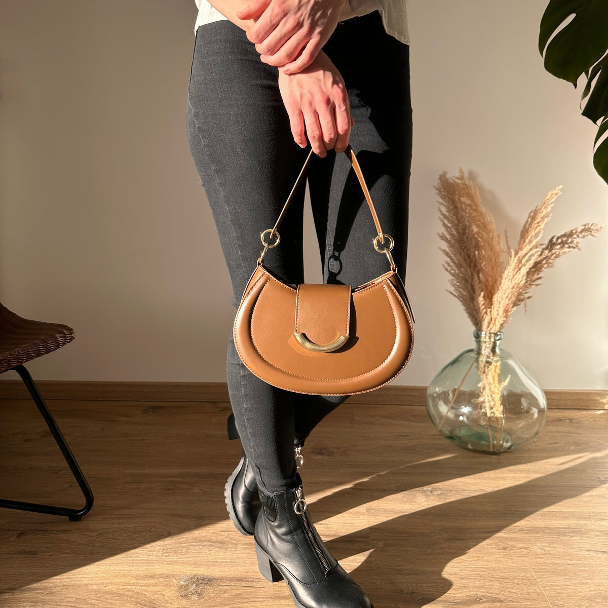 Saddle Crossbody Bag-Bags-Yiyae-Yiyae