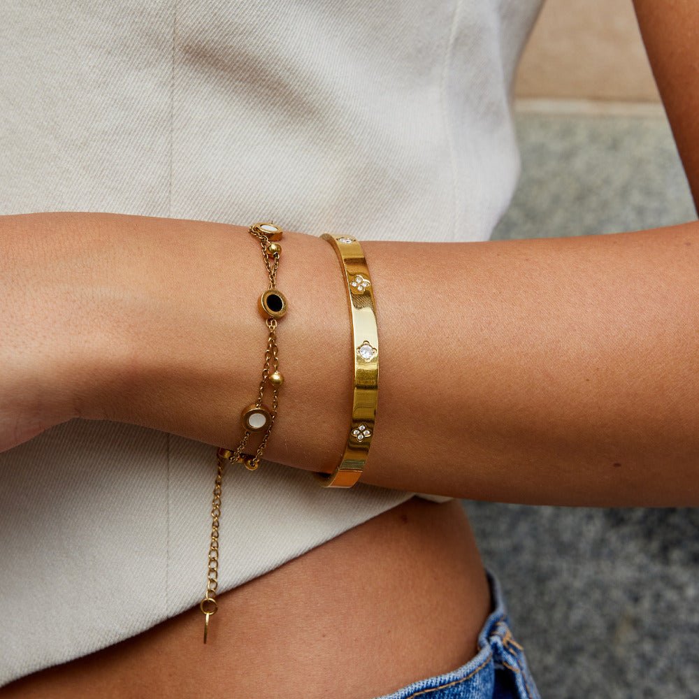 Screw Detail Bangle - Gold - Bracelets - Yiyae - foto 3