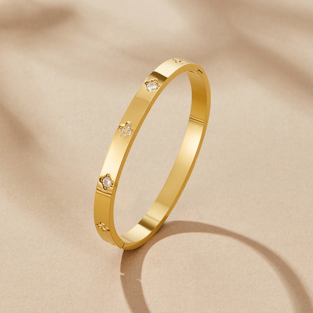 Screw Detail Bangle - Gold - Bracelets - Yiyae - foto 7