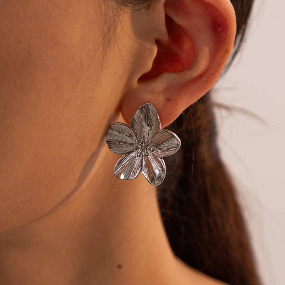 Sculpted Flower Studs-Earrings-Yiyae-Yiyae