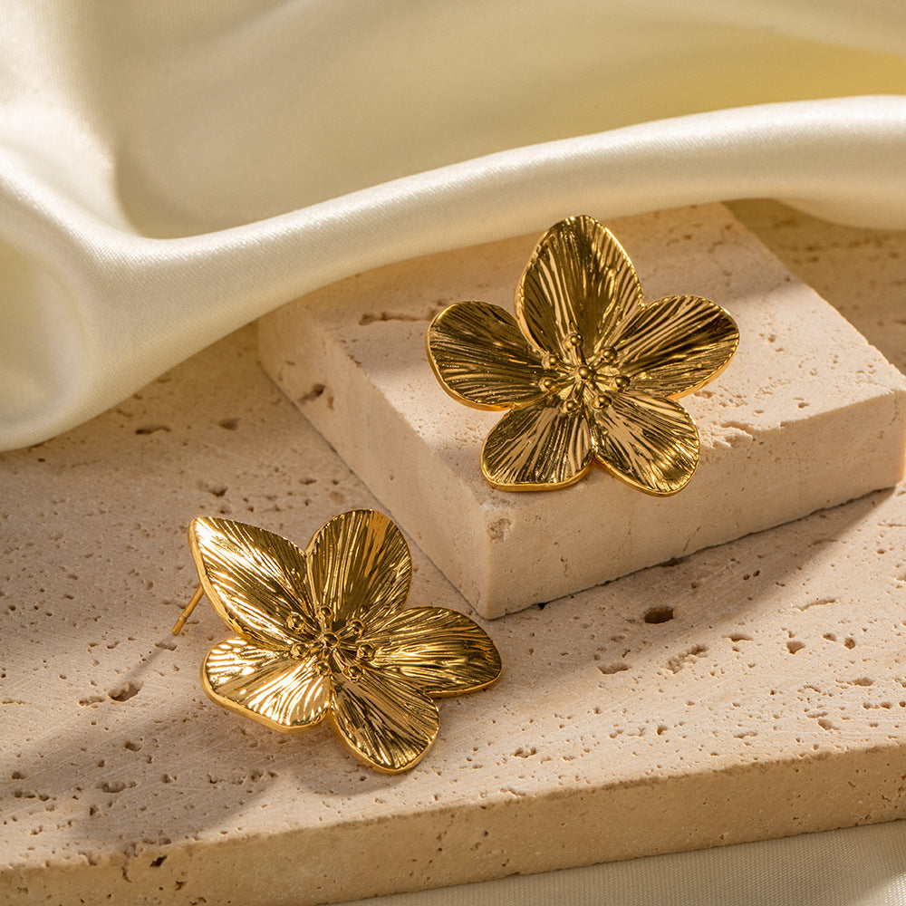 Sculpted Flower Studs-Earrings-Yiyae-Yiyae