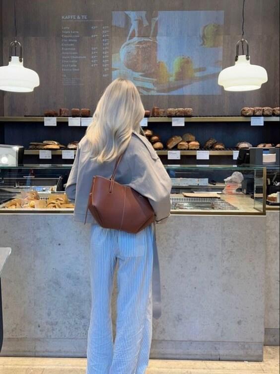 Vintage Leather Tote Bag-Bags-Yiyae-Yiyae